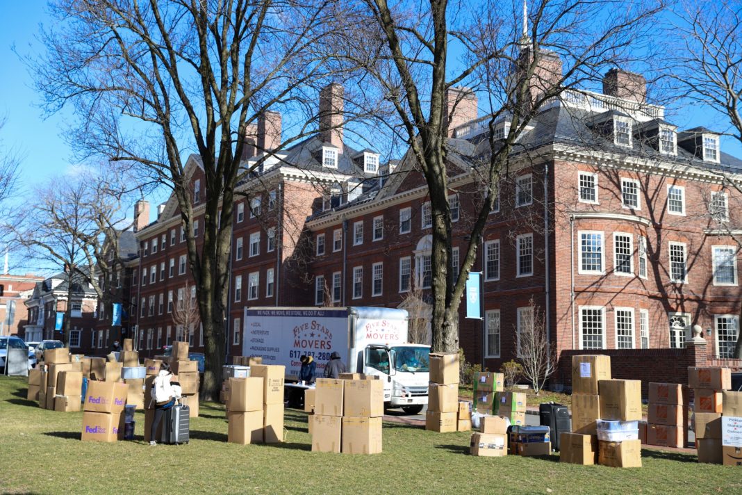 Harvard FAS To Expand Campus Housing Host Exclusively In Person