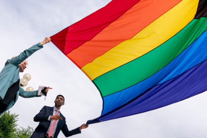 obama biden gay pride flags snopes