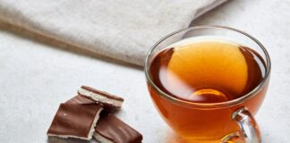 Chocolate paired with tea has health benefits that outweigh wine: experts - New York Post