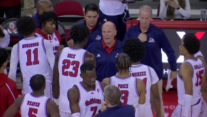 Fresno State Men's Basketball players allegedly placed bets on games they played in, sources say - ABC30 News