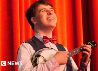 Guildford: Hospital concert celebrates LGBT+ history month - BBC.com