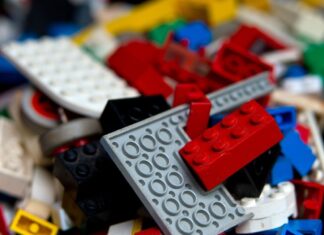 London's Science Museum claims Lego bricks can be anti-LGBT - The National Desk