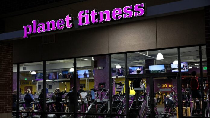 Planet Fitness Commercial Goes Viral Amid Boycott Calls - Newsweek