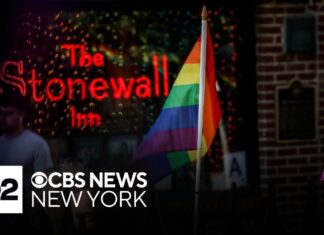 Protests at Stonewall National Monument after "LGBTQ" changed to "LGB" on government website - CBS New York