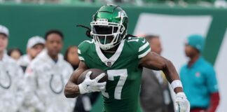 2025 NFL free agent rankings: Top 25 overall players, including Sam Darnold, Davante Adams and some Eagles defenders - Yahoo Sports