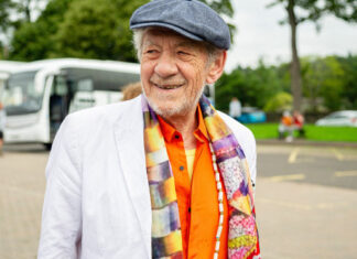 Ian McKellen encourages fellow actors to come out: 'Being in the closet is silly' - NBC News